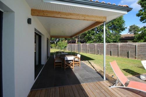 Nouveau : Villa 5 Chambres Avec Piscine