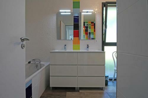 Nouveau : Villa 5 Chambres Avec Piscine
