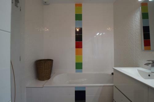 Nouveau : Villa 5 Chambres Avec Piscine