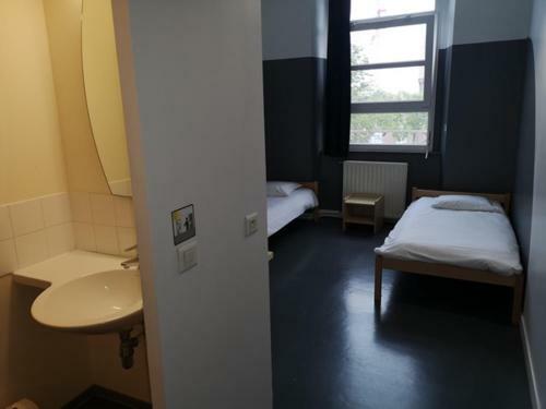Albergue Auberge de Jeunesse Hi Amiens