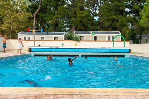 Camping Maeva Club Le Lagon D?argel�s ****