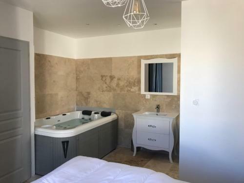 Les Mazets Et Spa D'uzes