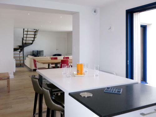 Holiday Home Maison Du Phare de Port-navalo