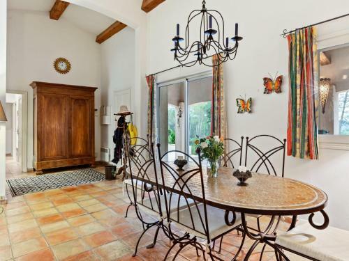 Lavish Villa In Bagnols-en-for�t With Swimming Pool