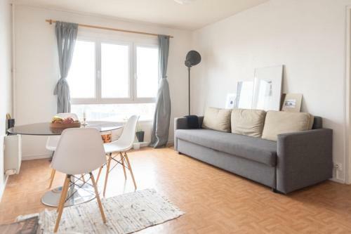 Charming Apartment Near Paris