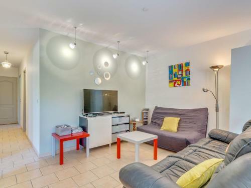 Charming Holiday Home In Barjols With Private Pool