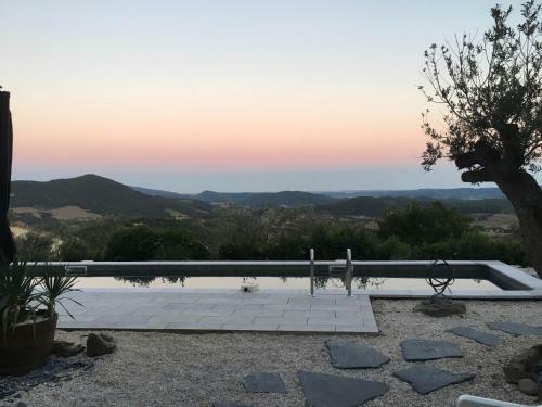 Delighful Villa In Berlou With Private Swimming Pool