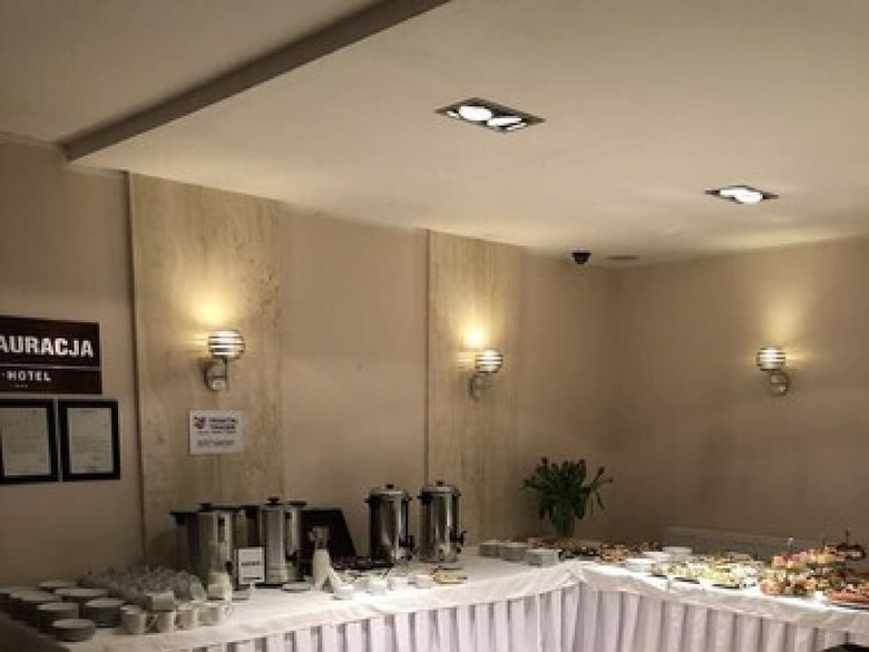 Mhotel