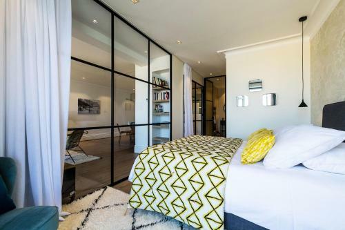 Beachview Keyweek Beachfront Renovated Apartment With Parking In Biarritz