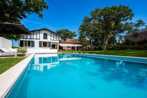 Beausite Keyweek Basque Villa With Pool Garden And Parking Biarritz