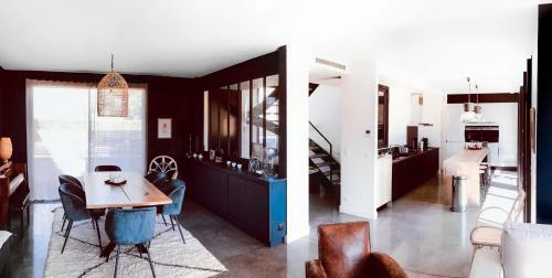 Pleasant Family House With Swimming Pool