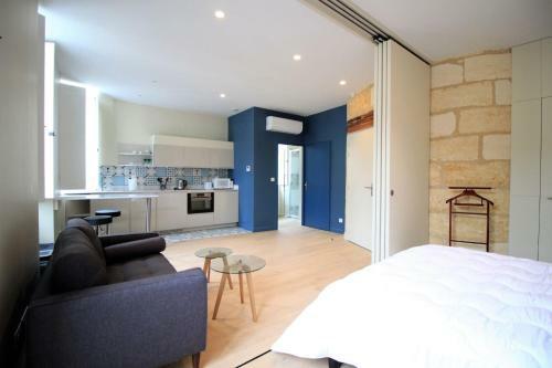 Guestready - Charming Apartment In Place de La Com�die