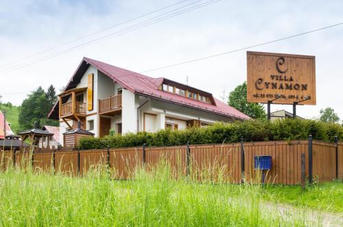 Hostal Villa Cynamon