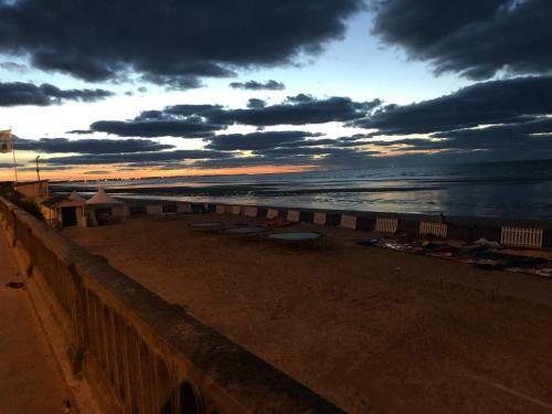 Apartamento L'appart � Cabourg- Villa St Laurent -