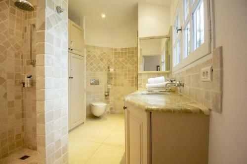 Callian Villa Sleeps 6 With Pool