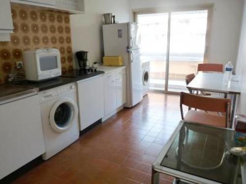 Cannes Apartment Sleeps 4 Wifi