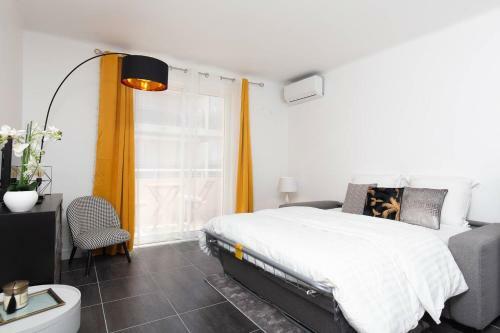 Gray D'albion Area: New Studio With Terrace!