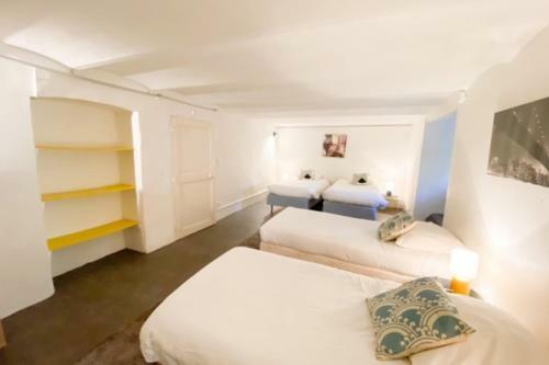 Villa 8 Chambres - 200 M�tres Croisette