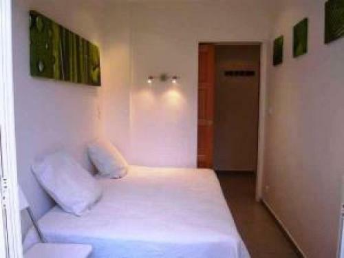 Cannes Apartment Sleeps 4 Air Con