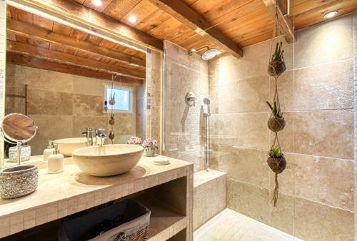 Apartamento Rustic Duplex For 6 Near Palais By Guestready