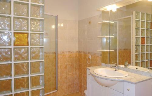 Two-bedroom Holiday Home In Casalabriva