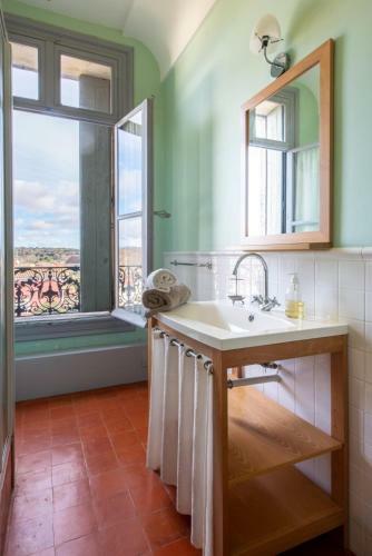Caux Villa Sleeps 12 With Pool And Wifi