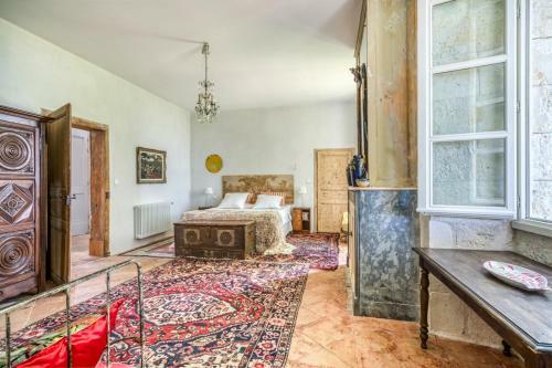 Cazes-mondenard Chateau Sleeps 12 With Pool And Wifi