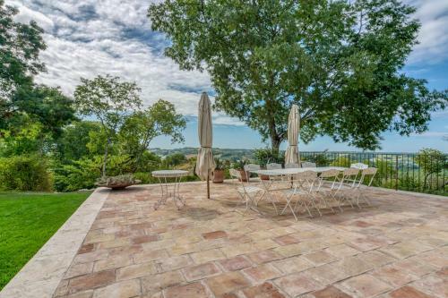 Cazes-mondenard Chateau Sleeps 12 With Pool And Wifi