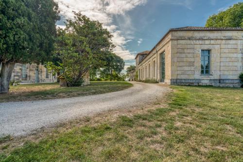 Cazes-mondenard Chateau Sleeps 12 With Pool And Wifi