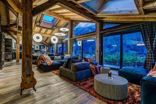 Big Rock Luxury 4/5br/4ba Apartment In Chamonix Centre