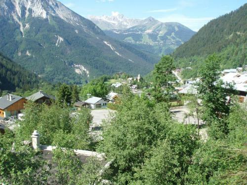 Very Spacious Apartment 140m2 For 8 To 11 People
