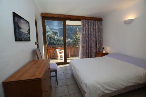 Very Spacious Apartment 140m2 For 8 To 11 People