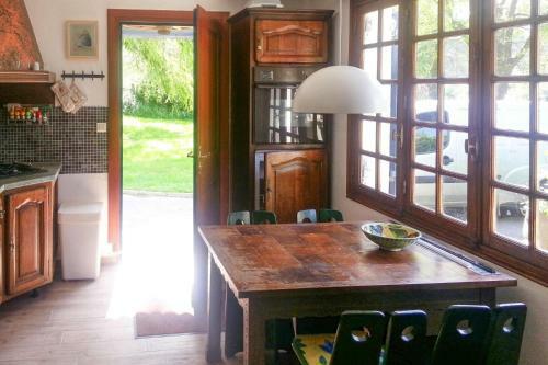 Holiday Home Ch�teauneuf-du-faou - Bre06105i-f