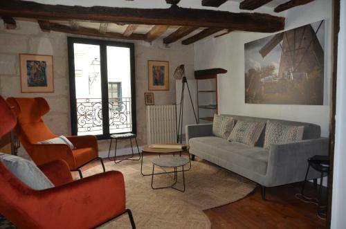 Chinon Coeur de Ville, Maison Avec Cour Int�rieure
