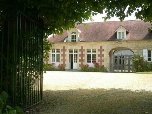 G�te Cuvilly, 4 Pi�ces, 6 Personnes - Fr-1-526-21
