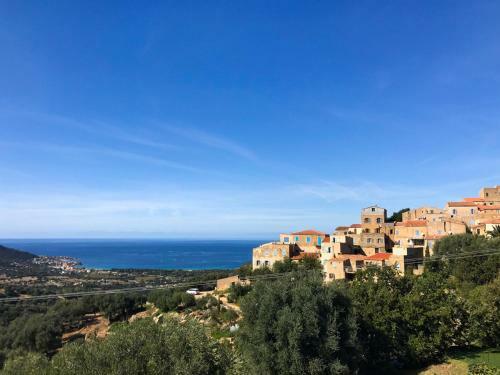 Feliceto Villa Sleeps 8 With Pool Air Con And Wifi