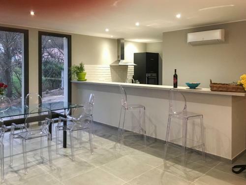 Feliceto Villa Sleeps 8 With Pool Air Con And Wifi
