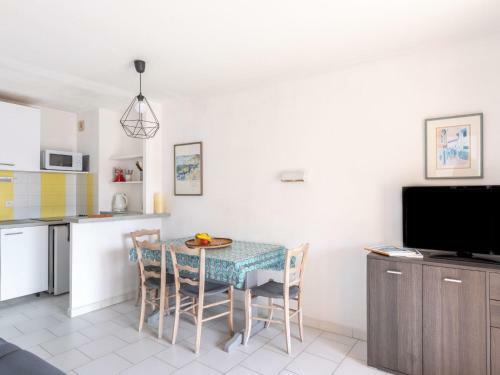Apartment Port D'attache-6