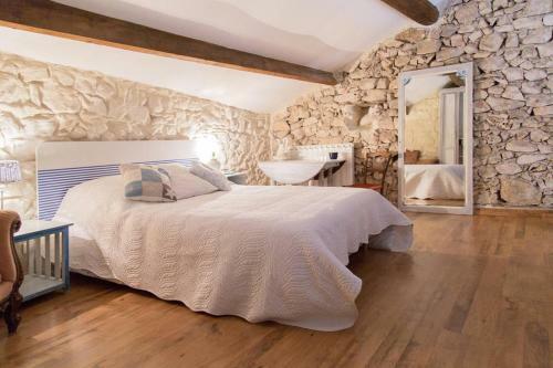Relaxation And Relaxation Guaranteed In This Magnificent Home.