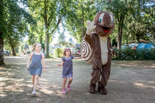 Camping Les Granges **** - Maeva