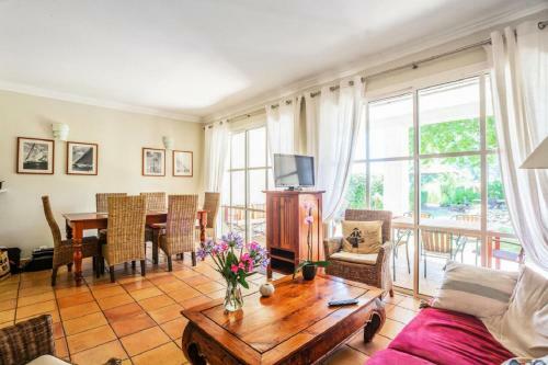 Les Villas Aux Restanques Du Golfe de St-tropez - Maeva Home