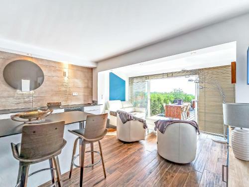 Holiday Home Les Bastides de Guerrevieille