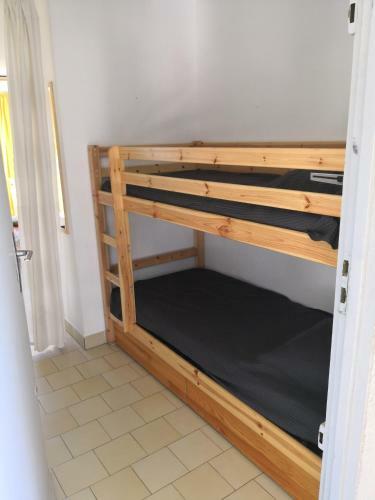 Apartamento Studio Calme � Giens , 2 Pas Du Port Et Des Plages