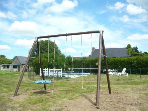 Secluded Holiday Home In La Chapelle Neuve With Pool