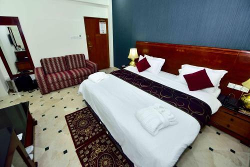 Al Bahjah Hotel