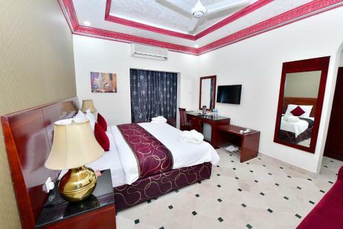Al Bahjah Hotel