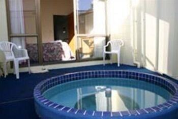 Bennetts Thermal Pools Motor Inn