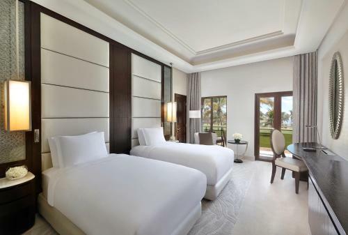 Al Bustan Palace, A Ritz-carlton Hotel