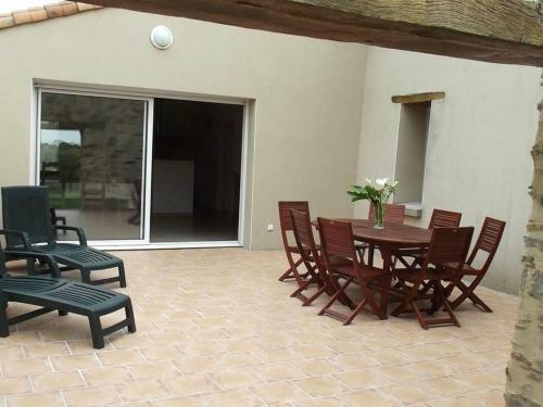 G�te La Garnache, 4 Pi�ces, 7 Personnes - Fr-1-426-131