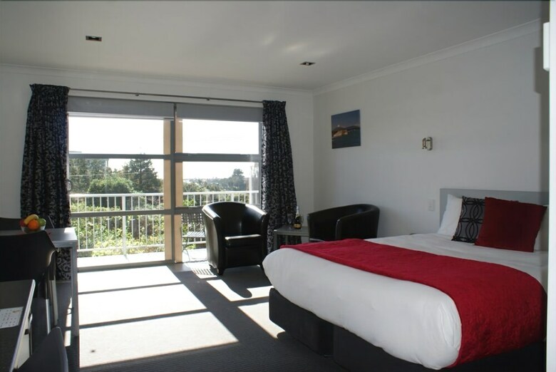 Pukekura Motor Lodge